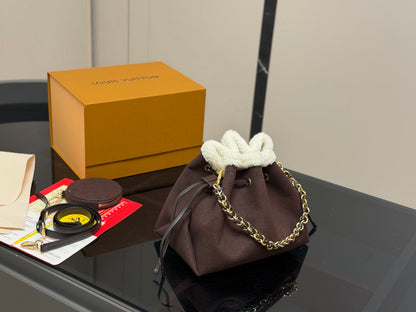 1:1 LV Bella Moon Goddess Suede Bucket Bag